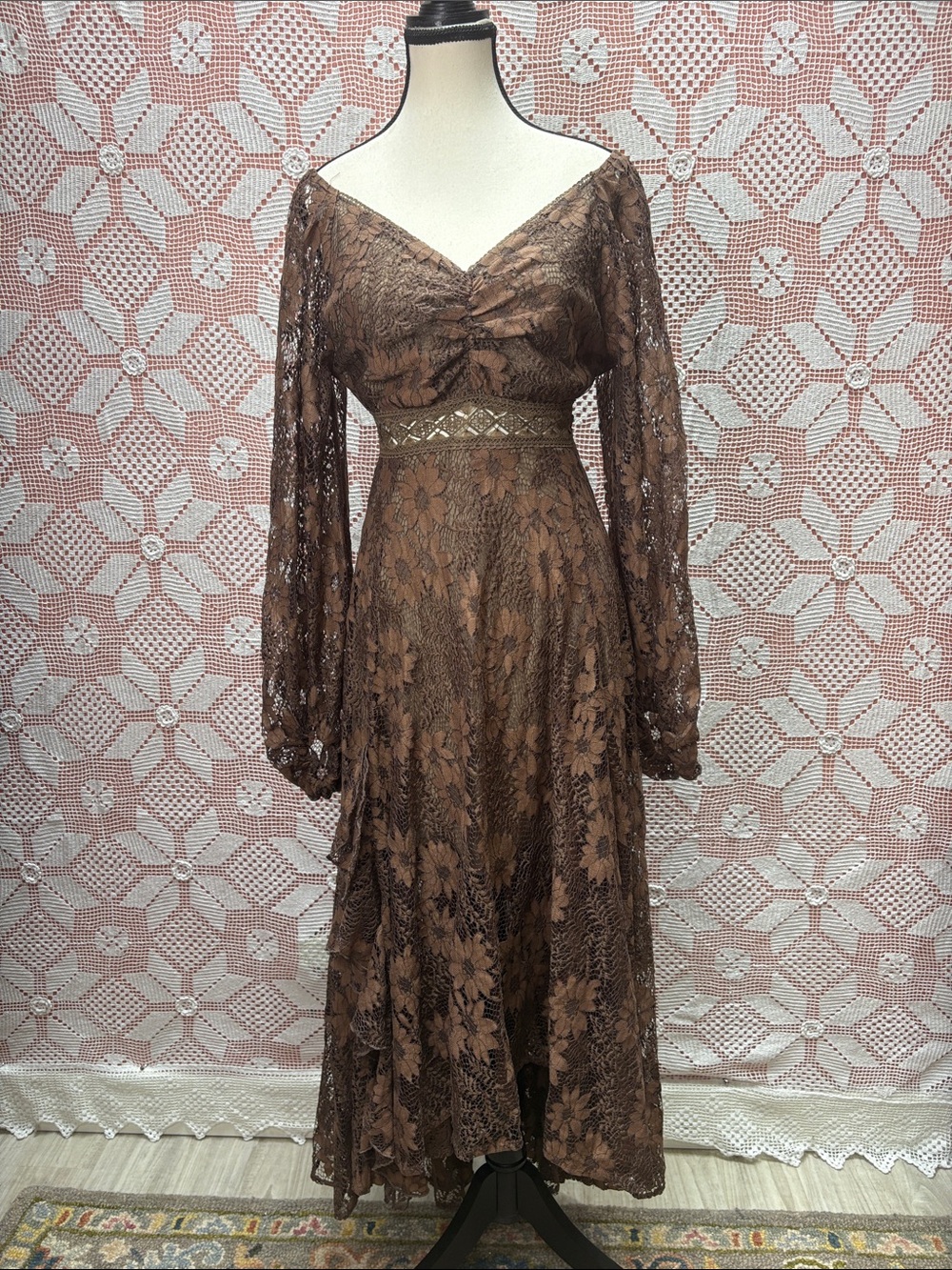 Joyfolie Brown Floral Lace Maxi Dress Size M